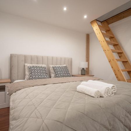 Deluxe And Cozy City Center Suite For 8Ppl Budapest Esterno foto